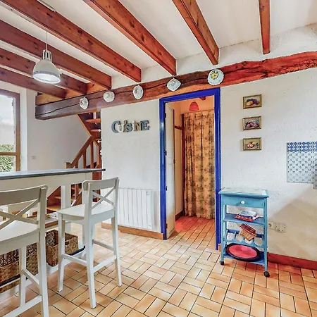 2 Bedroom Gorgeous In Lyphard